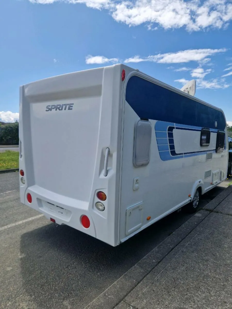 Caravan - Image 3