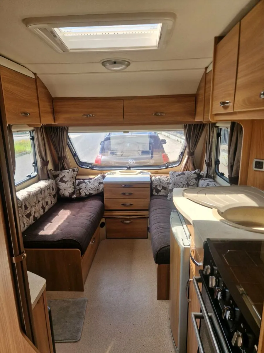 Caravan - Image 4