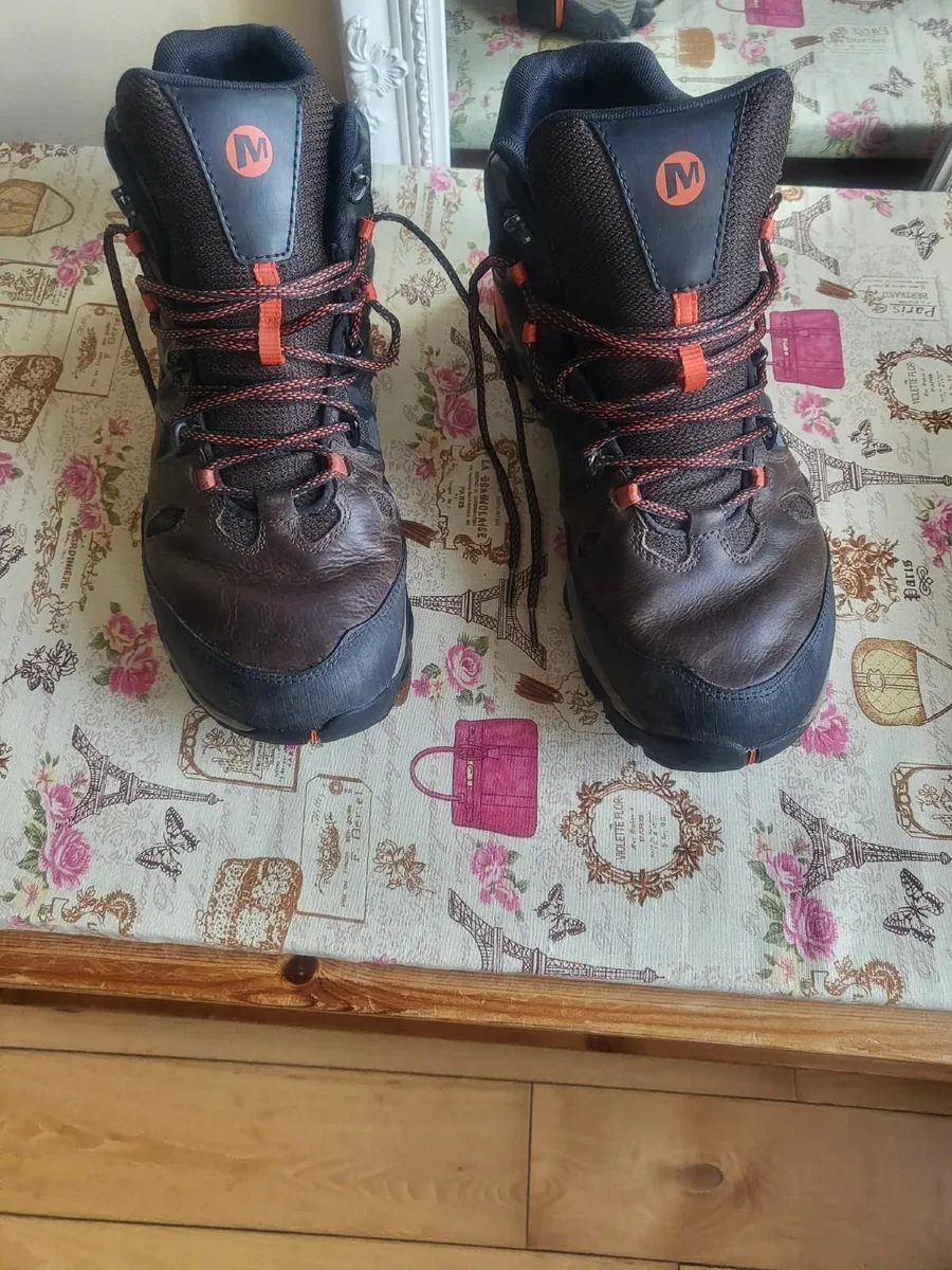 boots - Image 1