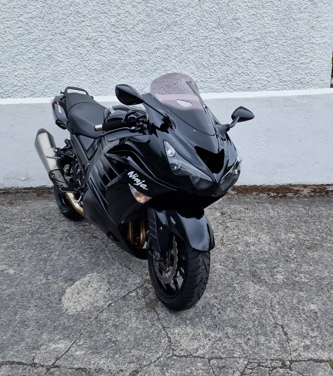ZZR1400 Performance Sport @ Doyles Athlone - Image 3