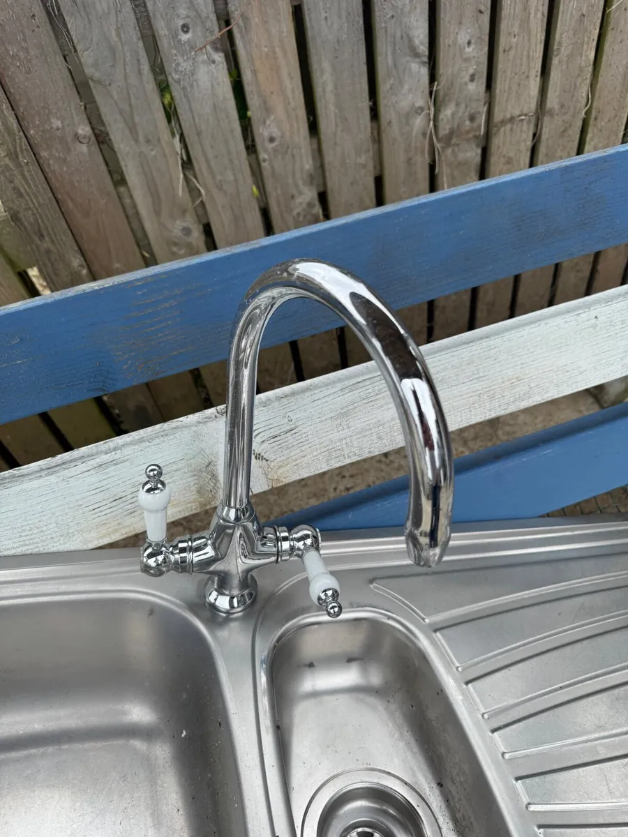 Kitchen sink - Image 1