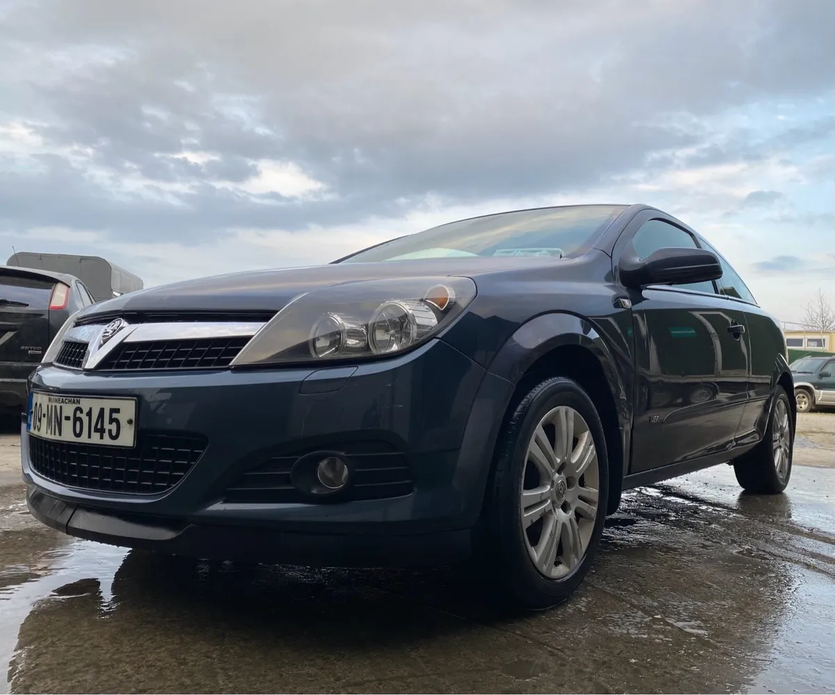 2009 Vauxhall Astra 120bhp - Image 1