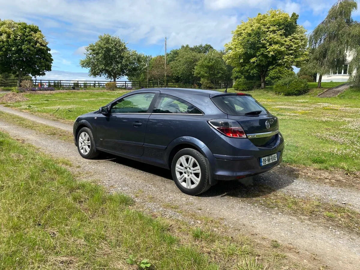 2009 Vauxhall Astra 120bhp - Image 4