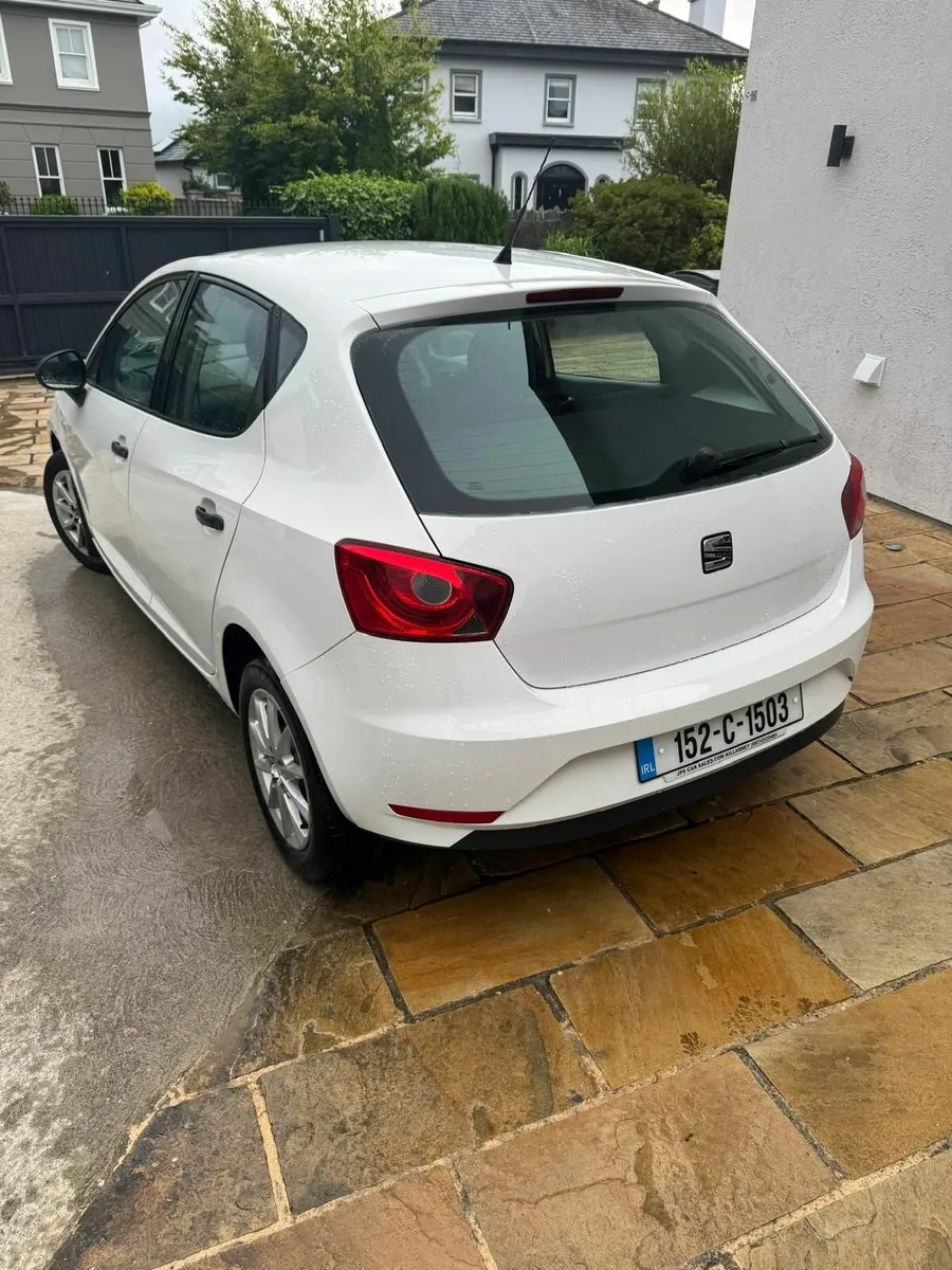SEAT Ibiza 2015 Very Low Kms - Image 4