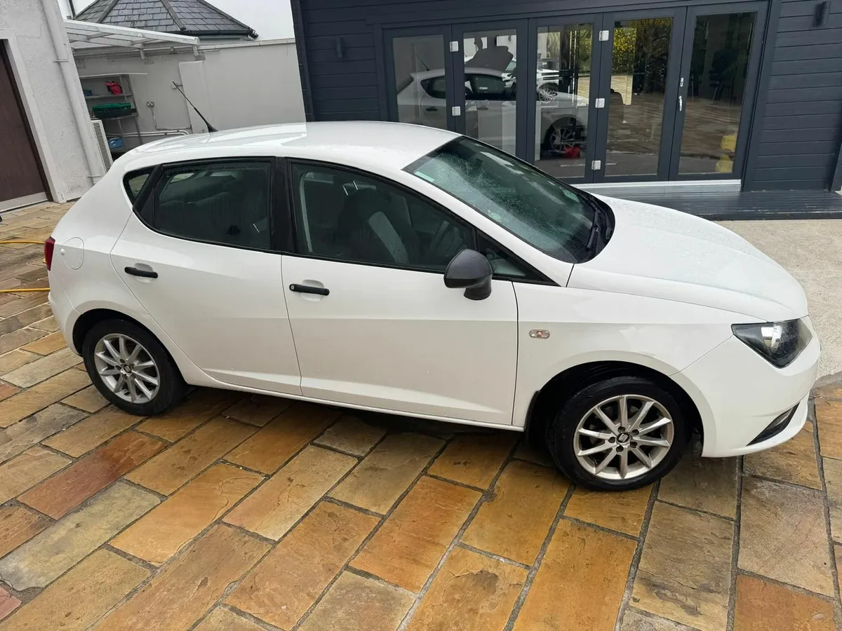 SEAT Ibiza 2015 Very Low Kms - Image 2