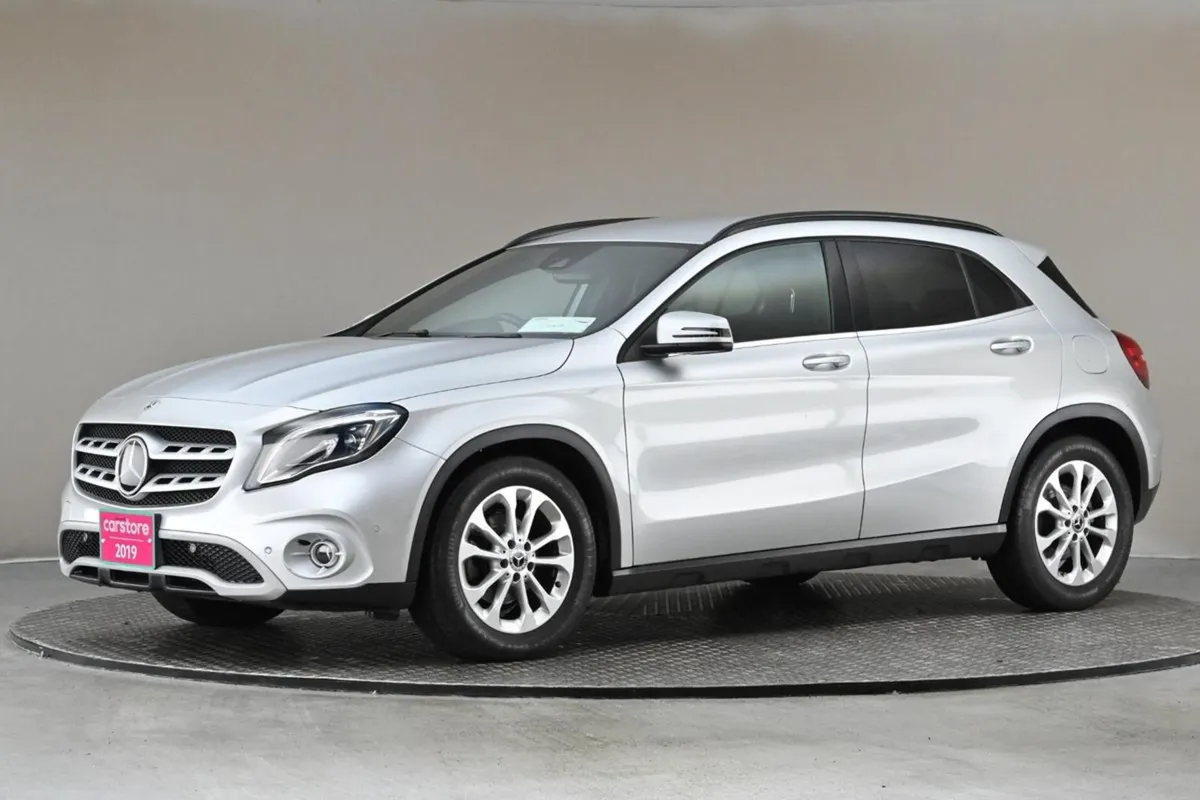Mercedes-Benz GLA Class GLA 180  powered Tailgate - Image 4