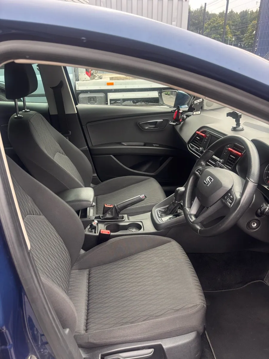 SEAT LEON 1.2 AUTOMATIC - Image 4
