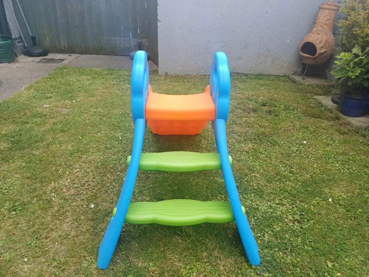 Child's slide - Image 2