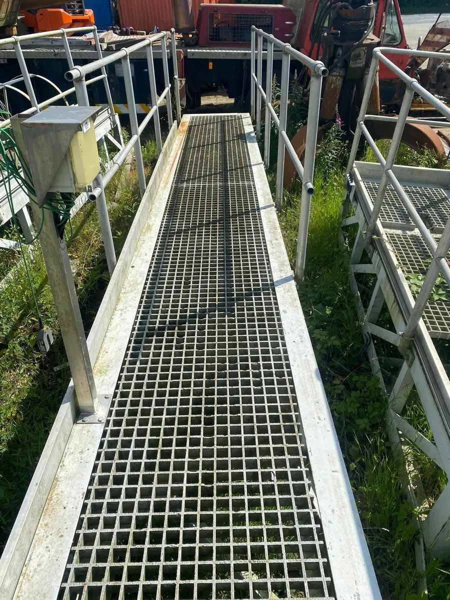Gantry Walkway - Image 1
