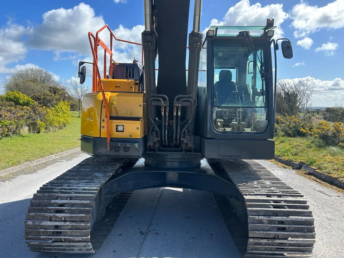 2019 Volvo ECR235EL - Image 4