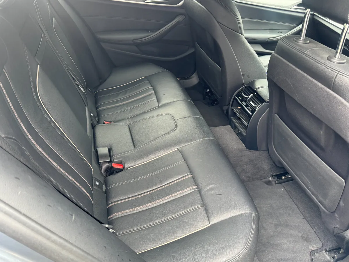 2019 BMW 530E M-Sport Plug In Hybrid - Image 4