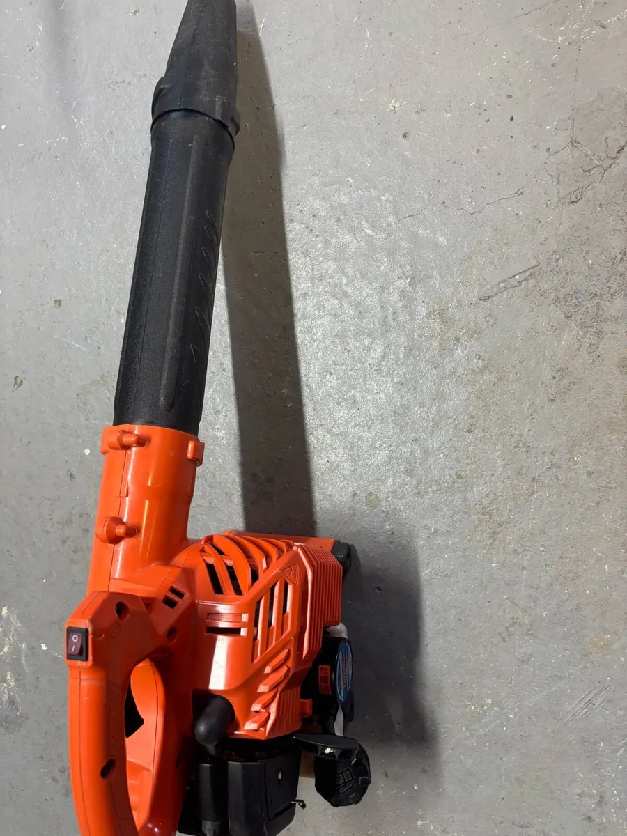 Tanaka leaf blower - Image 2