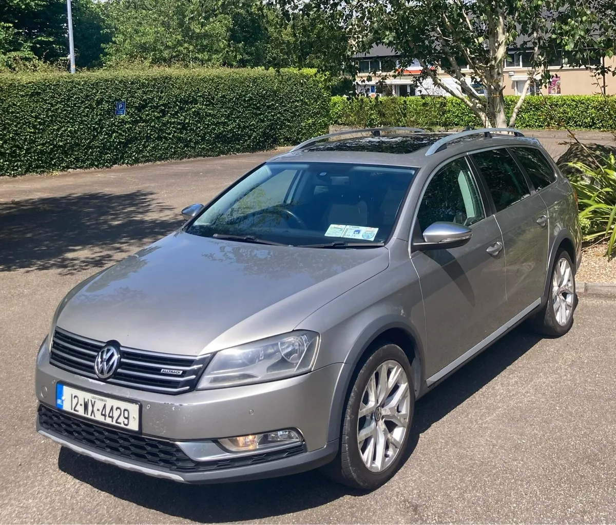 VW Passat Alltrack Auto 170BHP - Image 3