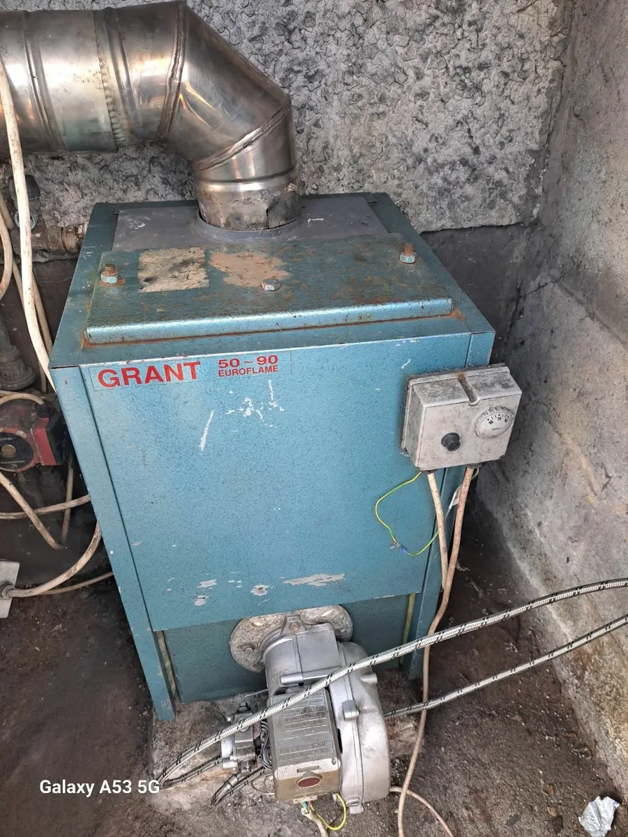 Grant oil burner and oil despenser - Image 1