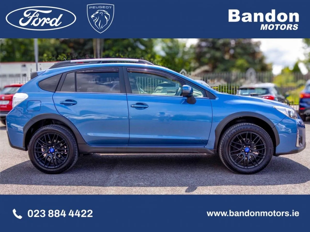 Subaru XV 2019 Subaru XV Blue SUV Manual  Diesel - Image 4