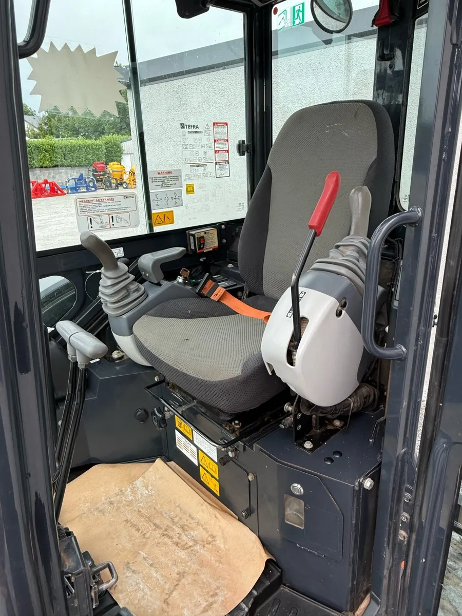 Hitachi 26-6 - Image 4