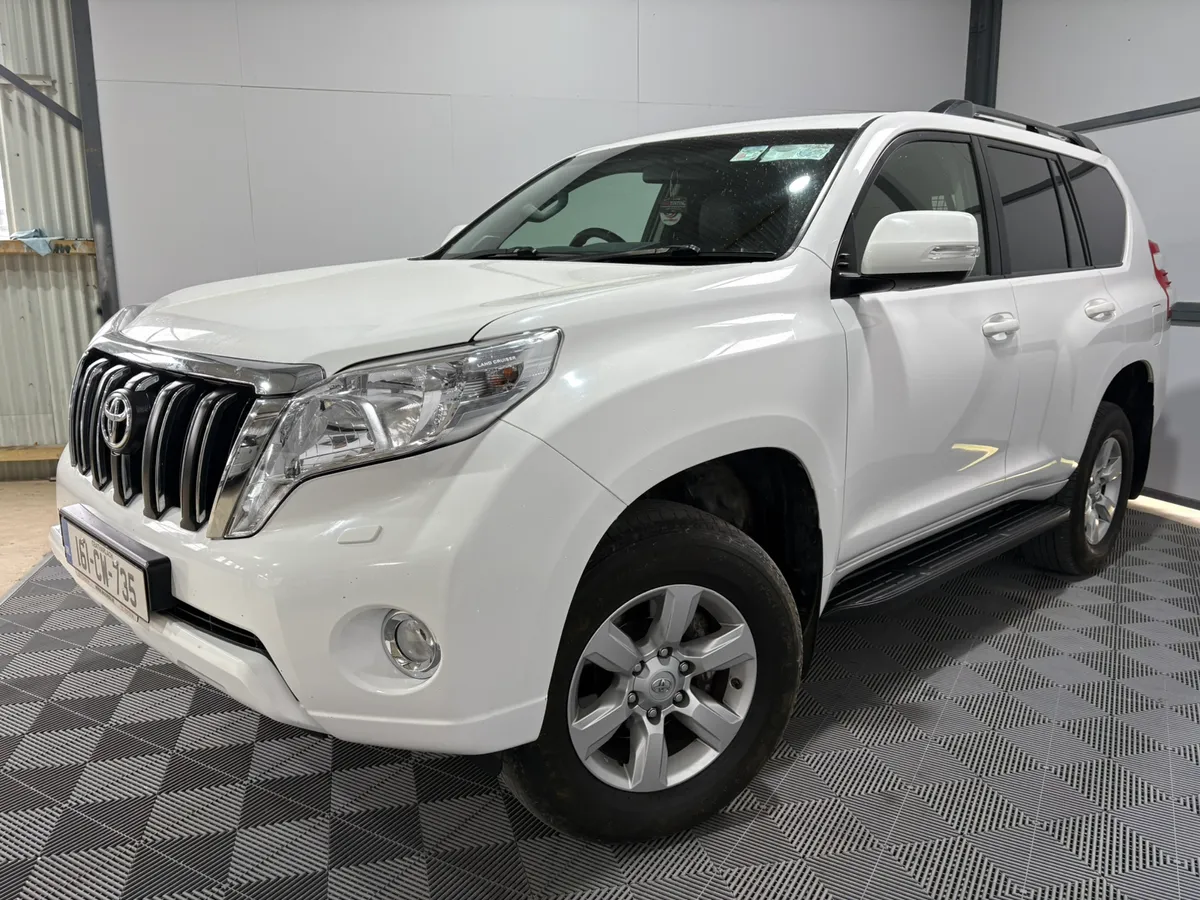 2016 Toyota Landcruiser LWB GX Auto Commercial - Image 3