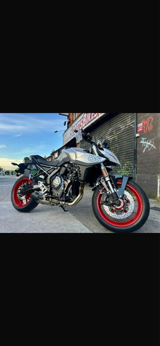 Suzuki GSX8S - Image 1