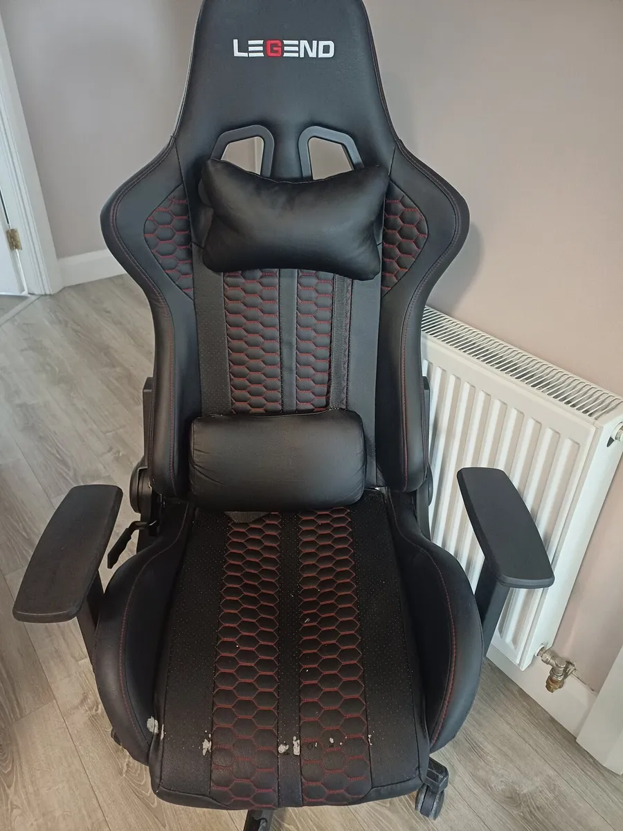 Gaming chair
