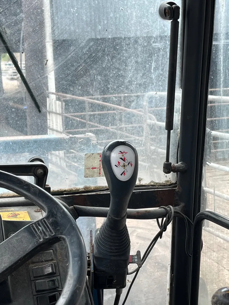 Tanco T100 loader - Image 2