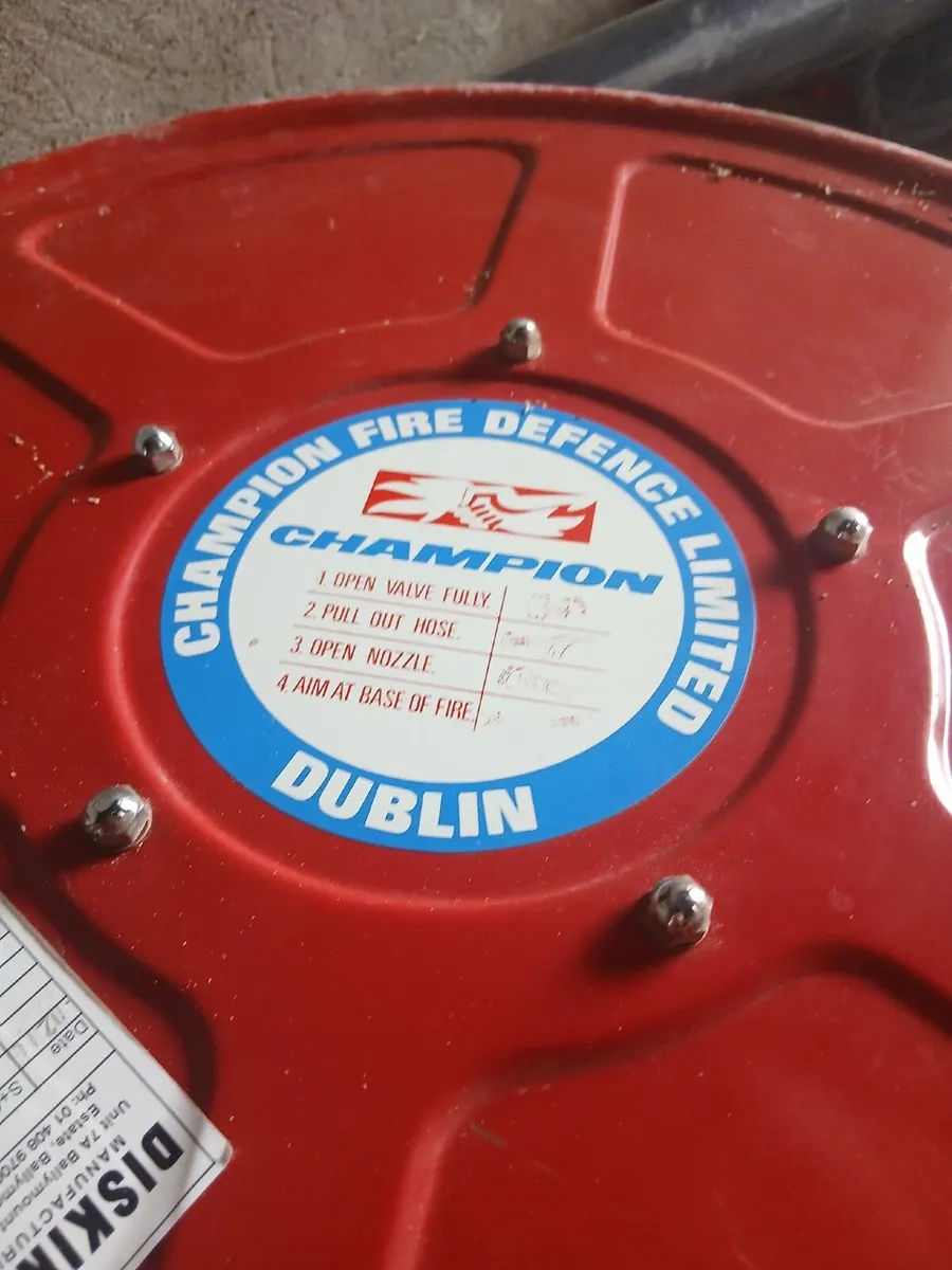 Fire hose reel