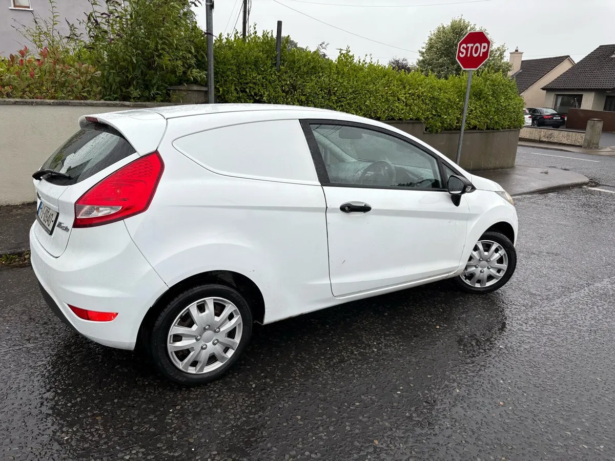 2011 Ford Fiesta Van 1.4 Diesel DOE 12/2025.. - Image 4