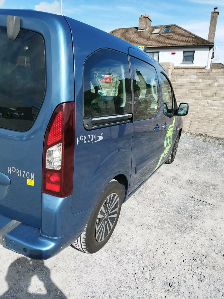 Taxi for rent - Image 1