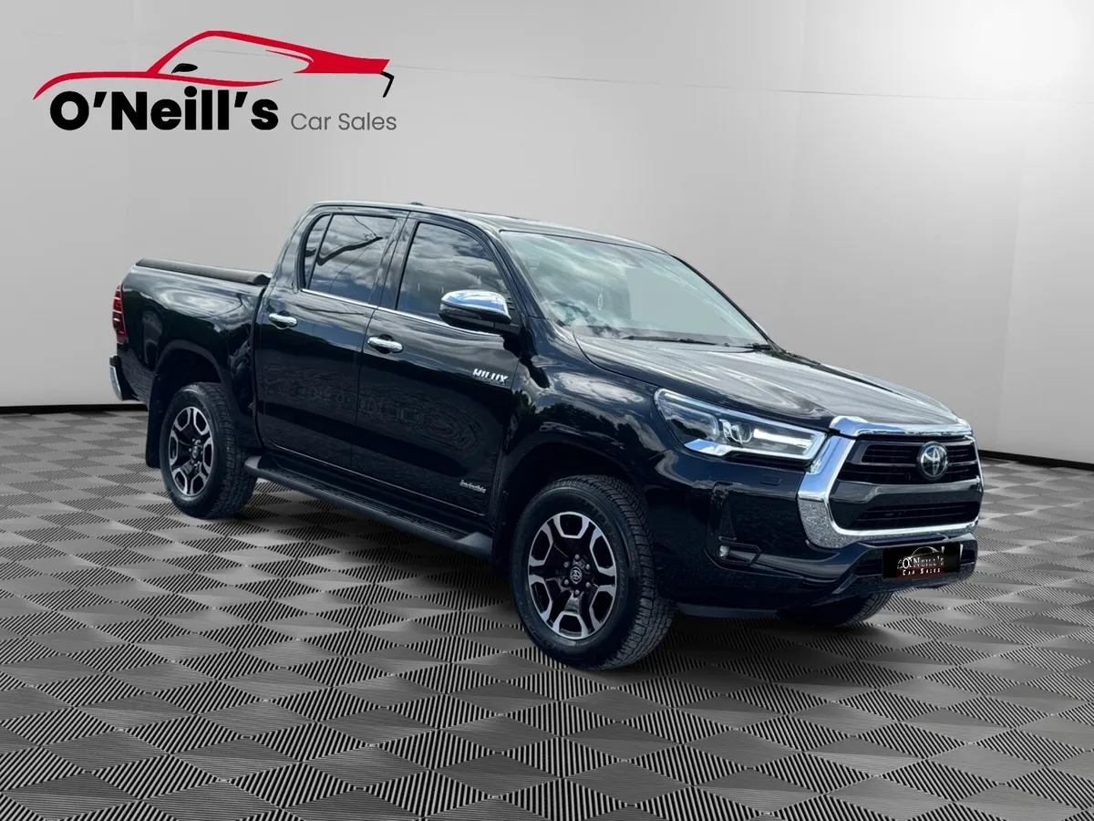 Toyota Hilux 2022 INVINCIBLE D-4D 4WD AUTO #239 - Image 1