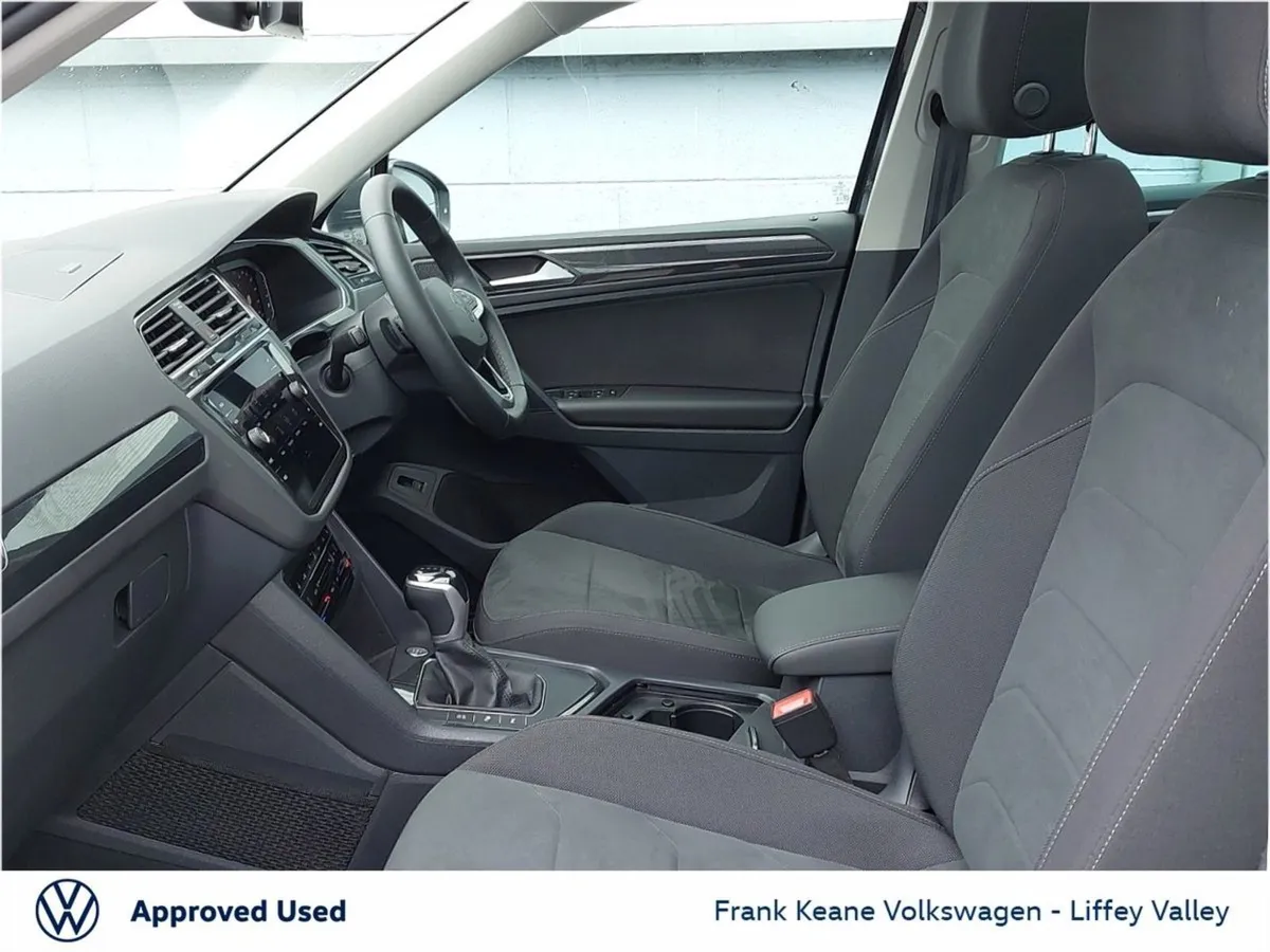 Volkswagen Tiguan Elegance Auto 2.0tdi 150BHP  su - Image 4