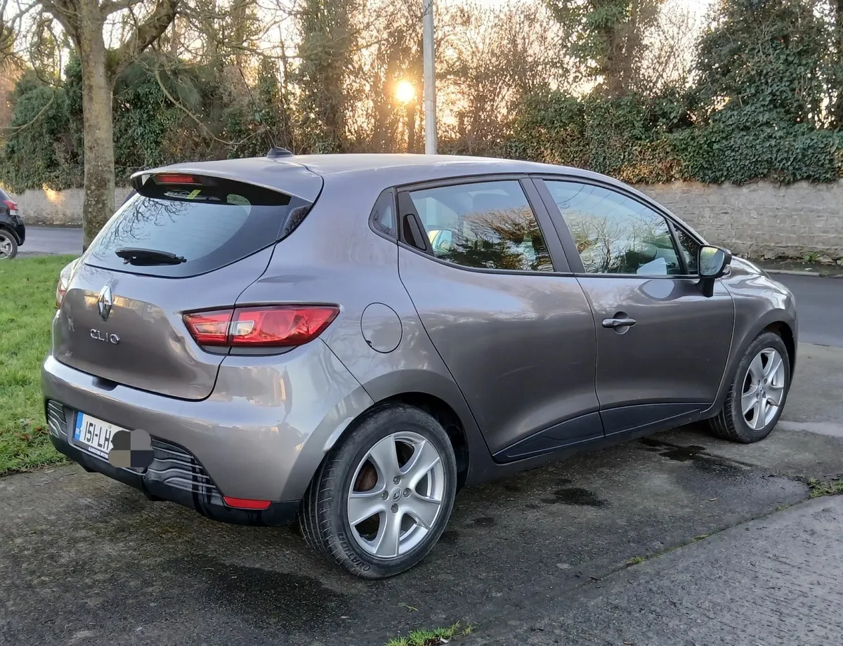 Renault Clio IV Dynamique 2015 - Image 3