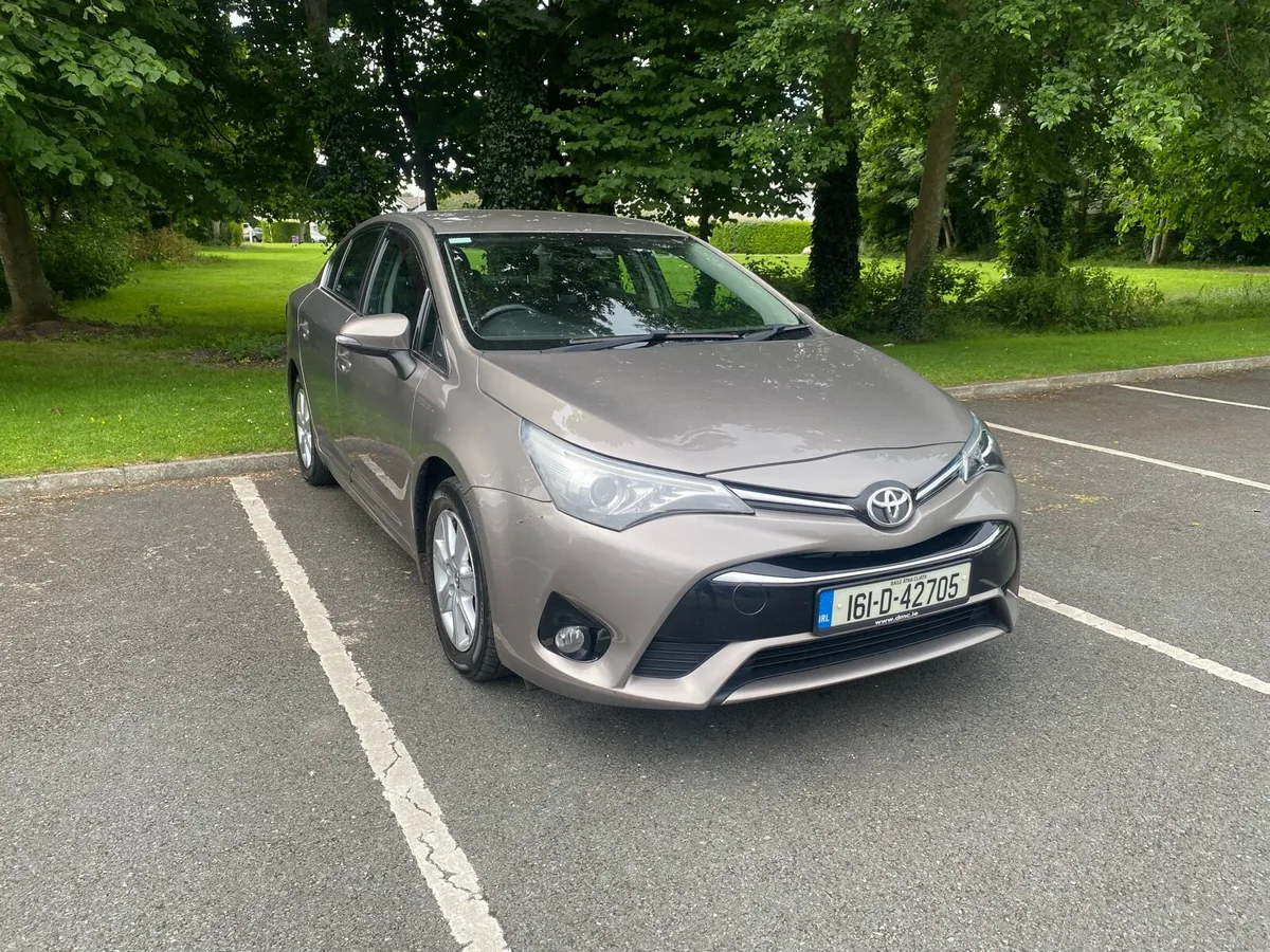 Toyota avensis 1.6D - Image 1