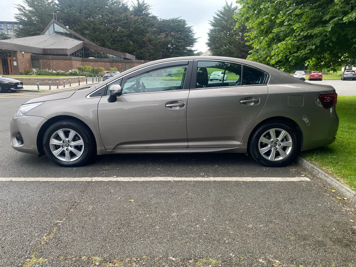 Toyota avensis 1.6D - Image 3