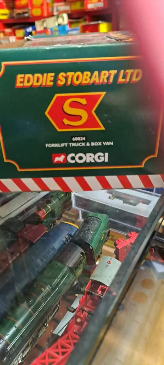 Corgi Eddie Stobart Truck and Forklift - Image 2
