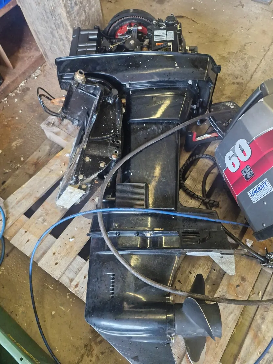 Mariner 60HP 2 Stroke Autolube Outboard - Image 2