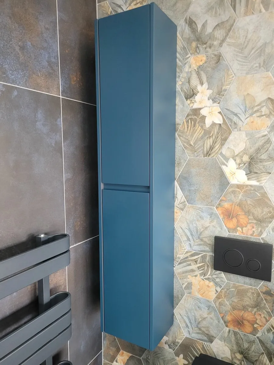 Bathroom furniture - Image 2