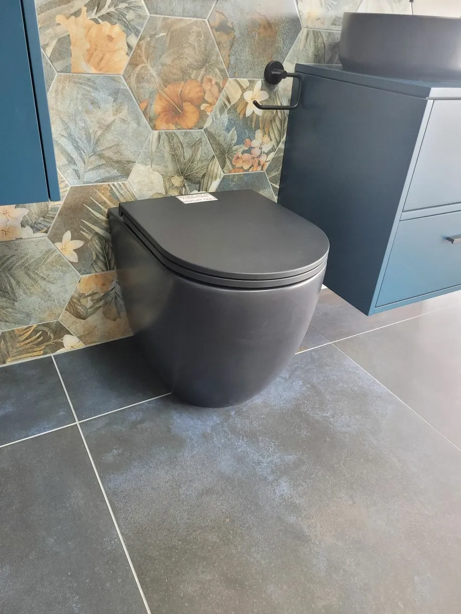 Bathroom furniture - Image 3