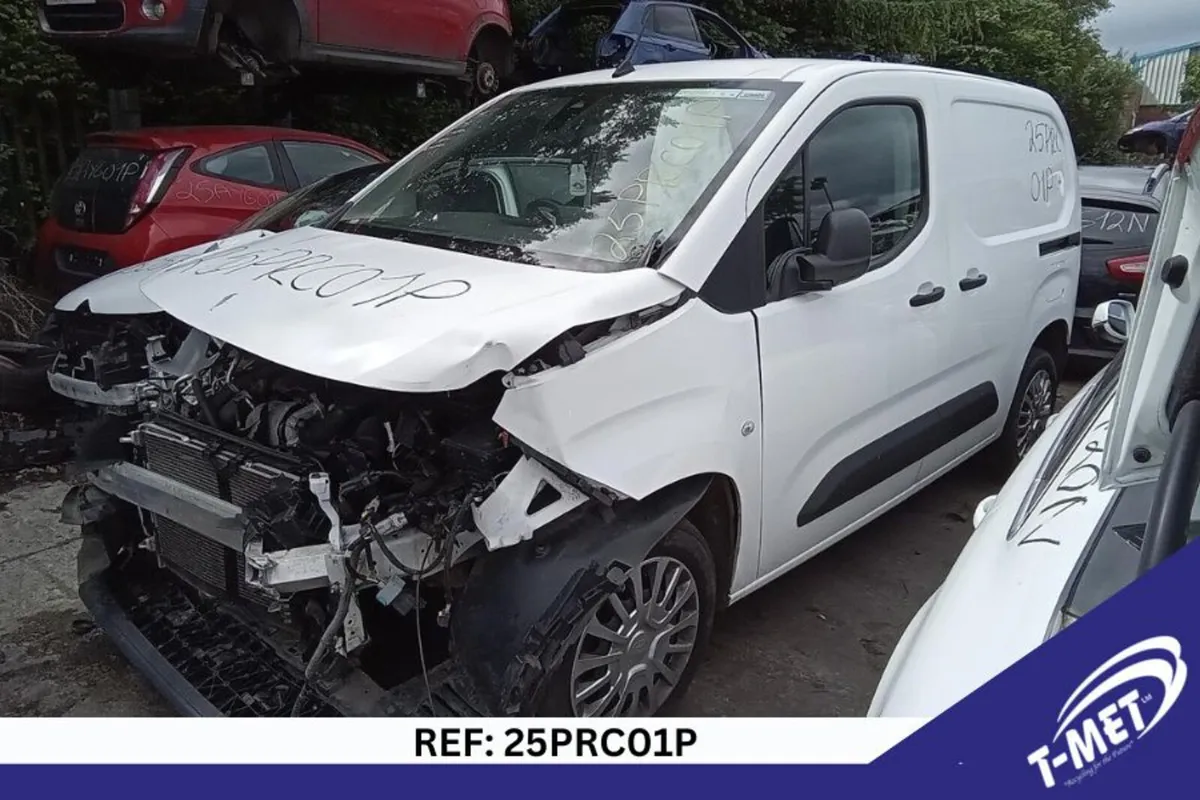 2021 TOYOTA  PROACE CITY BREAKING FOR PARTS - Image 4