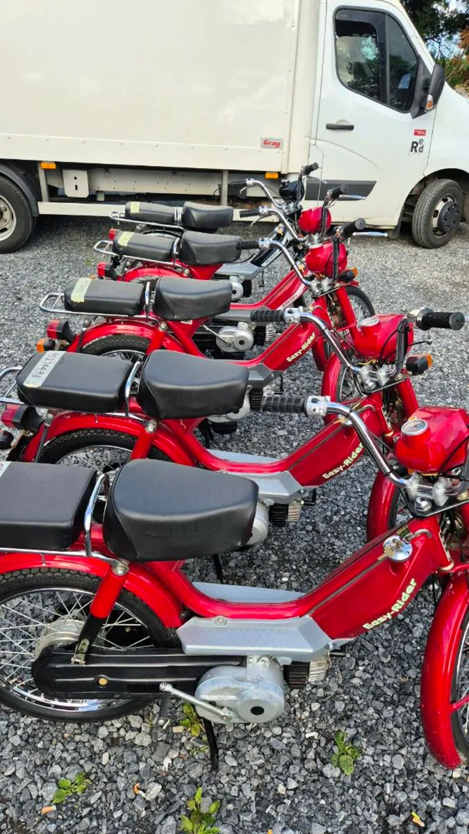 5 VITAGE EASY RIDER MOPEDS 
HONDA 50 ENGINE 49CC - Image 1