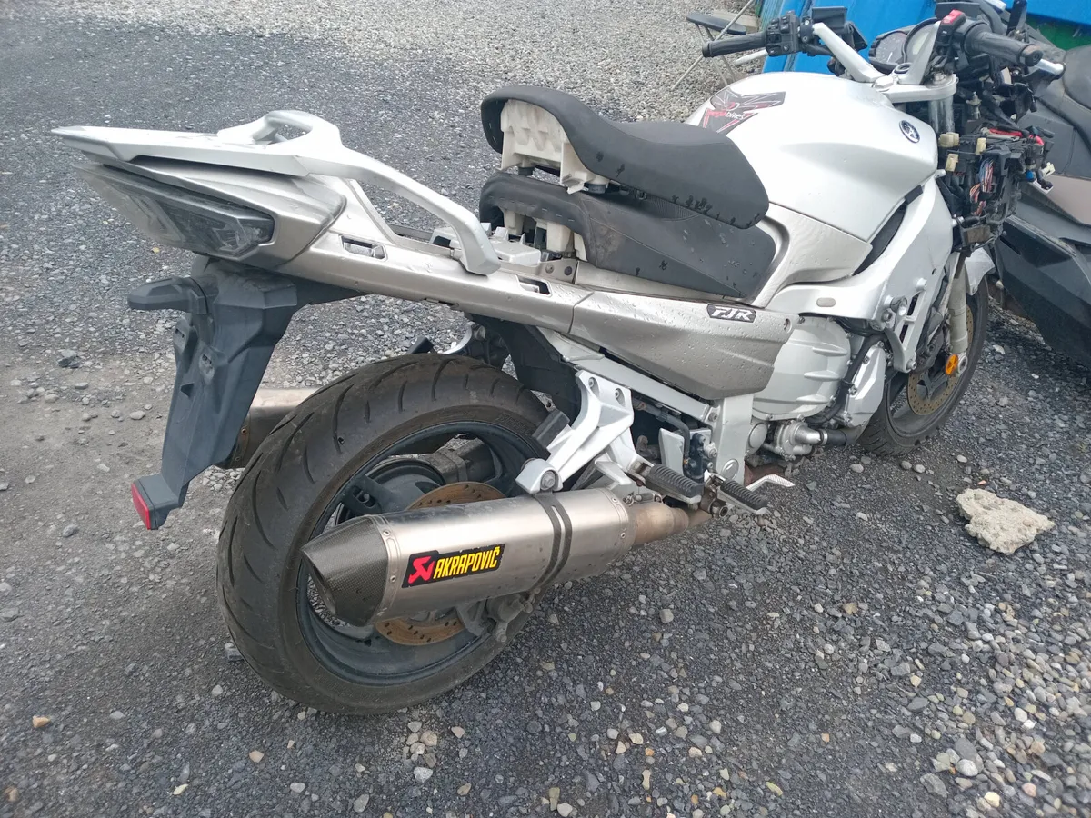 2016 Yamaha FJR - Image 4