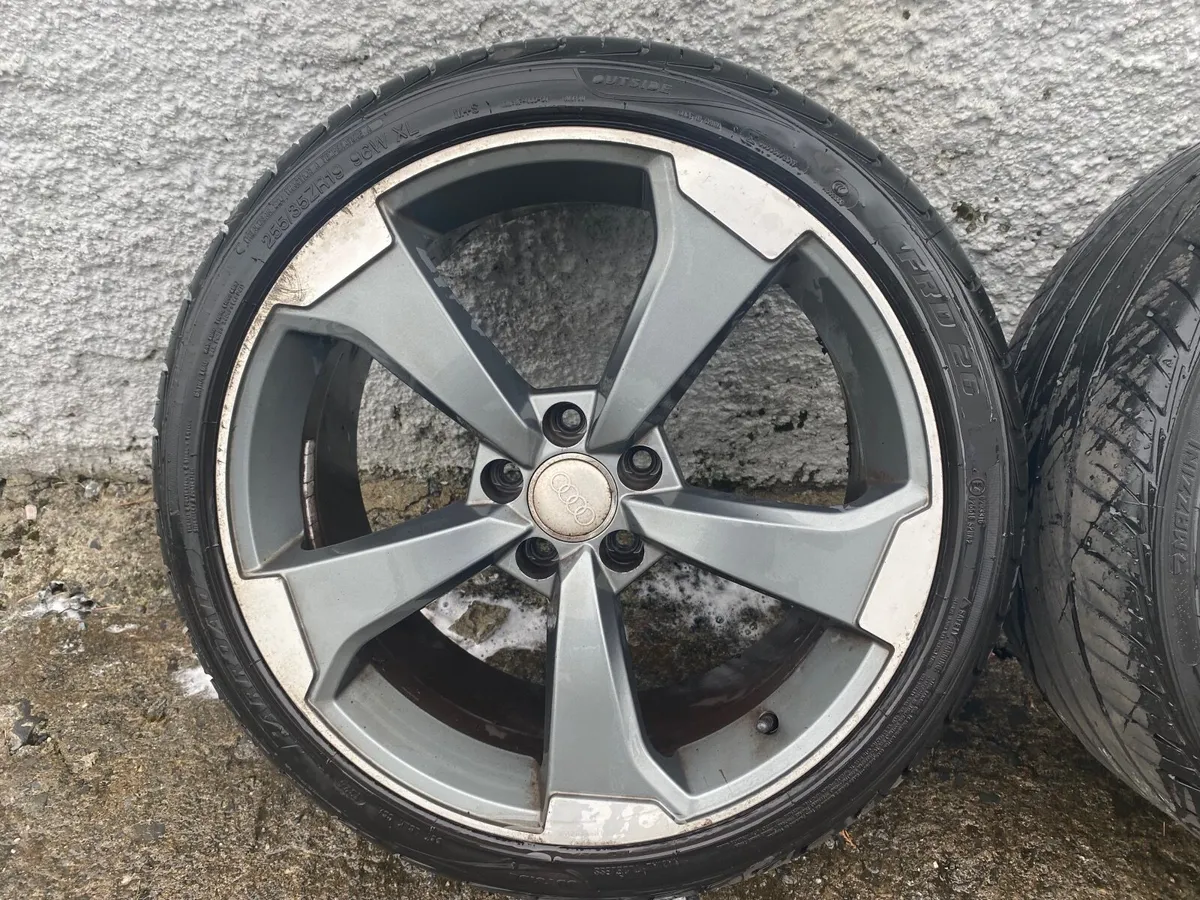 19’ TTRS Audi Alloys - Image 4
