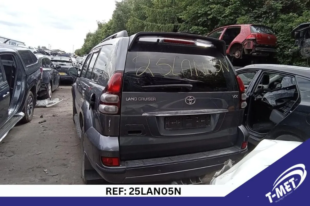 2006 TOYOTA LAND CRUISER  BREAKING FOR PARTS - Image 2