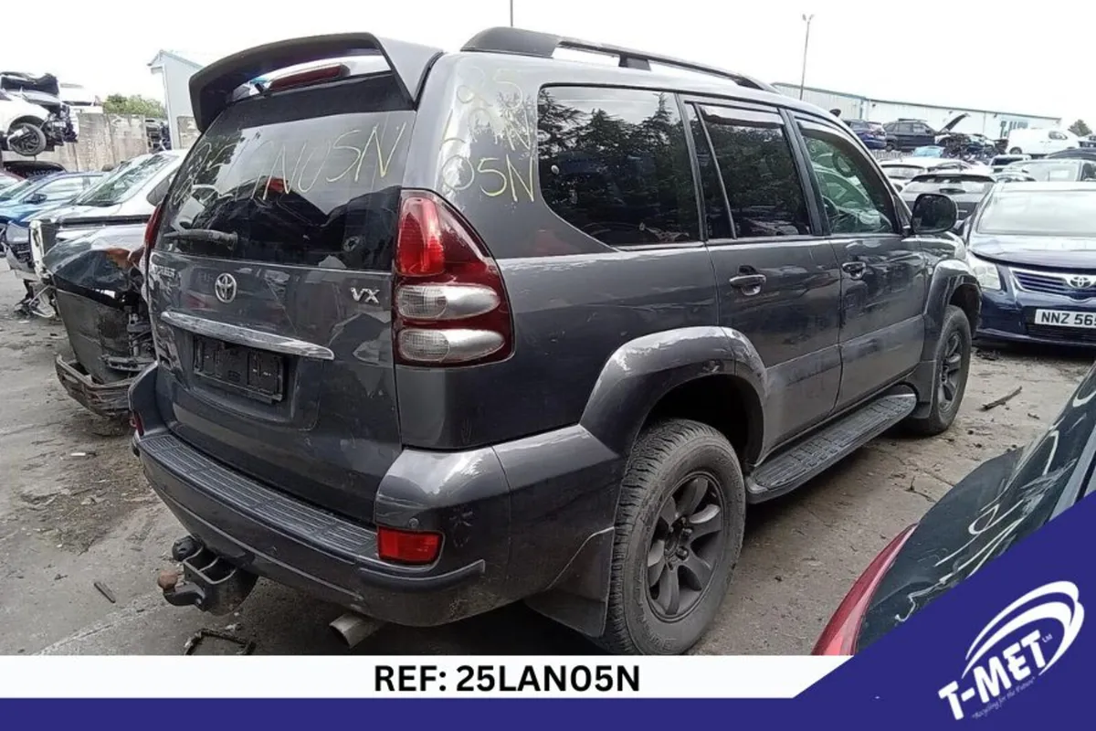 2006 TOYOTA LAND CRUISER  BREAKING FOR PARTS - Image 3