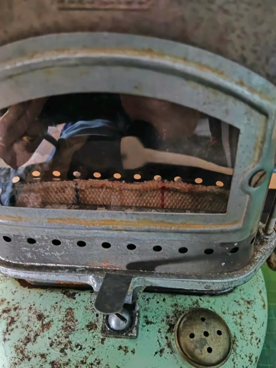Harper Beatrice stove  /paraffin heater - Image 3