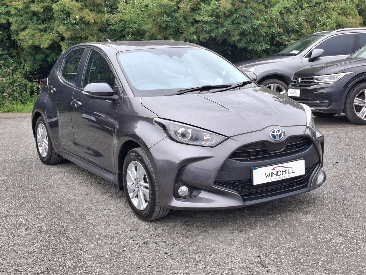TOYOTA YARIS 1.5 HYBRID LUNA 4DR 2023(23) - Image 2