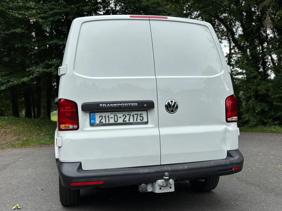 211 Volkswagen Transporter T6 INCLUDING VAT - Image 3