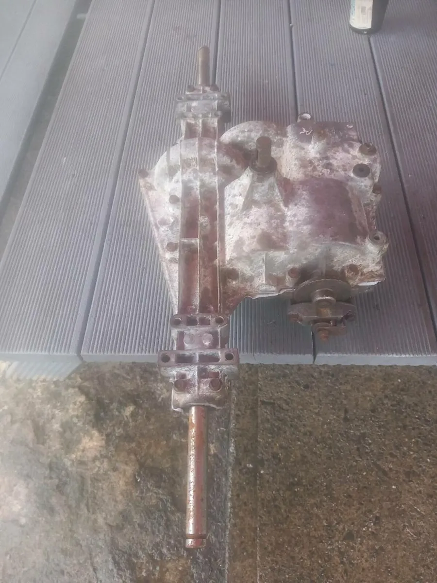 Husqvarna/peerless manual gearbox for sale - Image 4