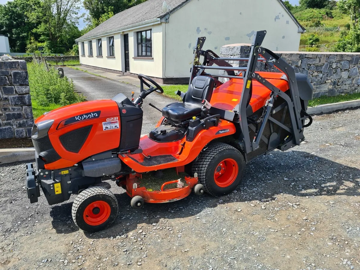 Kubota tractor mower - Image 4