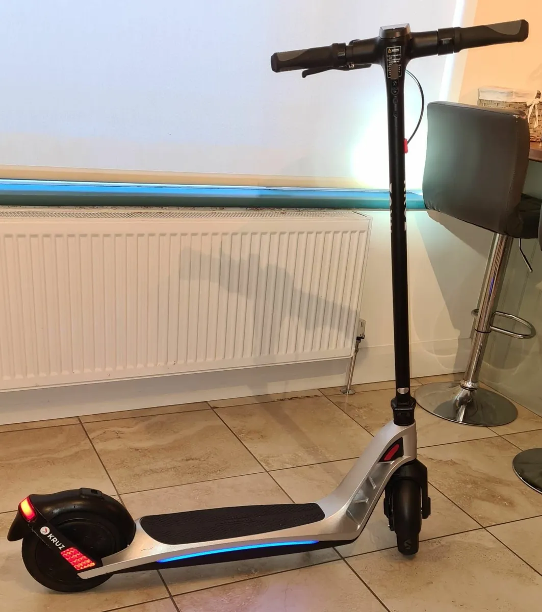 Kruz-Z Line Folding E-Scooter open to offers - Image 4