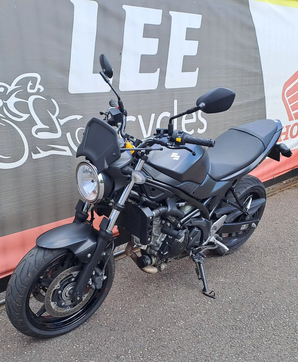 2017 SUZUKI SV650 - Image 4