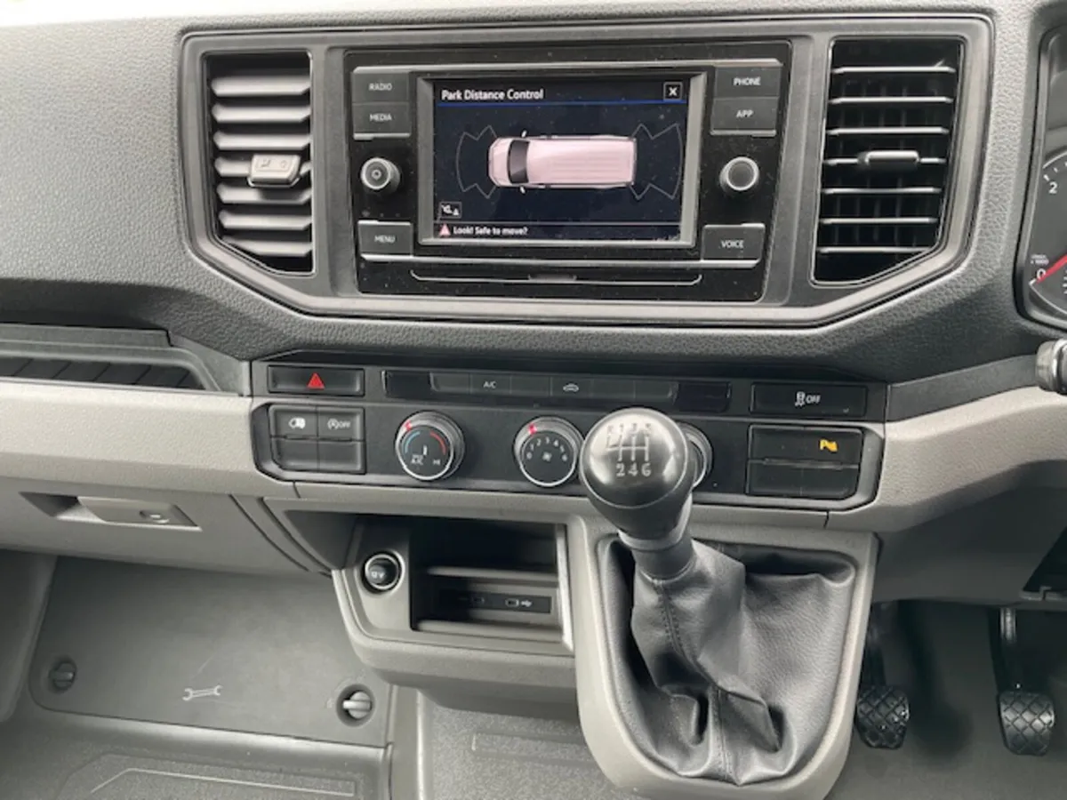 Volkswagen Crafter LWB 2.0  140ps ** €215 VRT ** - Image 4